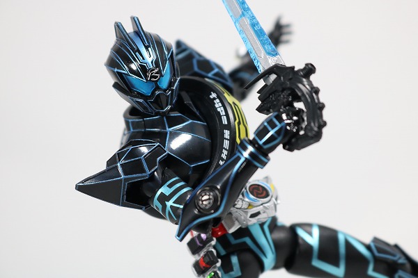 S.H.フィギュアーツ　仮面ライダーダークドライブ タイプネクスト　レビュー