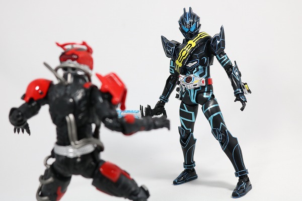 S.H.フィギュアーツ　仮面ライダーダークドライブ　タイプネクスト　レビュー 