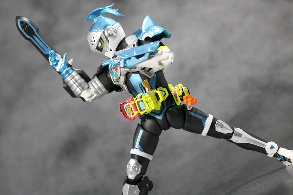 S.H.フィギュアーツ　仮面ライダーブレイブ　ハンタークエストゲーマー　レベル5　レビュー 