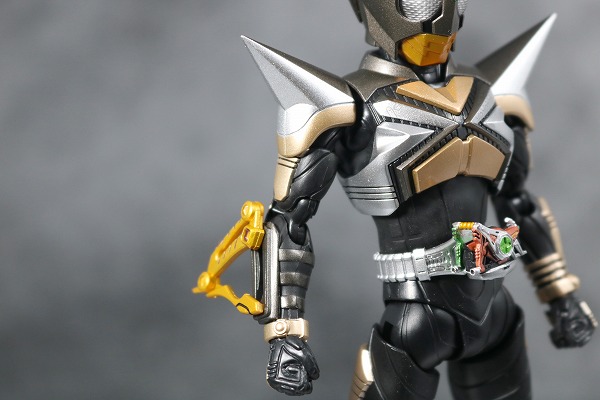 S.H.フィギュアーツ　仮面ライダーパンチホッパー　真骨彫製法　レビュー