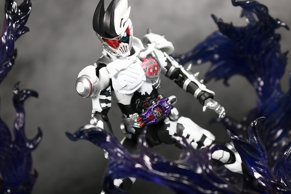 S.H.フィギュアーツ　仮面ライダーゲンム　ゾンビゲーマー　レベルX　レビュー  