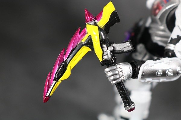 S.H.フィギュアーツ　仮面ライダーゲンム　ゾンビゲーマー　レベルX　レビュー