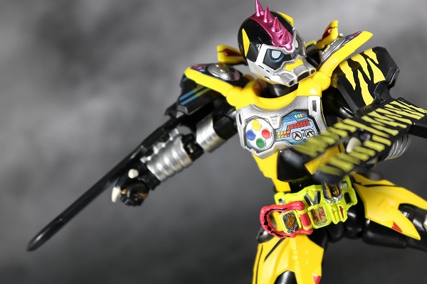 S.H.フィギュアーツ　仮面ライダーレーザー　ハンターバイクゲーマ―　レベル5　レビュー　アクション