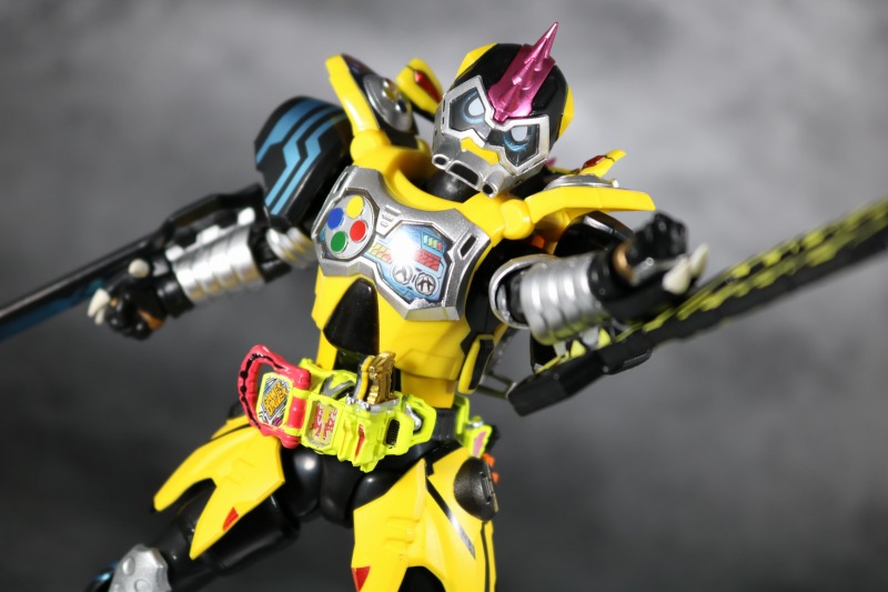 S.H.フィギュアーツ　仮面ライダーレーザー ハンターバイクゲーマー レベル5　レビュー