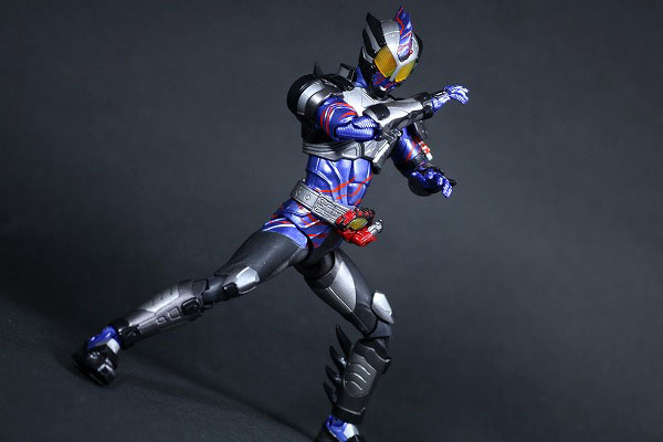 S.H.フィギュアーツ　仮面ライダーアマゾンネオ　Amazon限定版　レビュー　アクション 