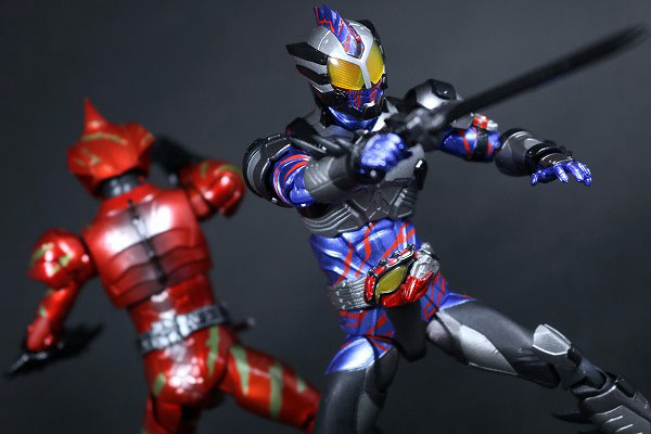 S.H.フィギュアーツ　仮面ライダーアマゾンネオ　Amazon限定版　レビュー　アクション 