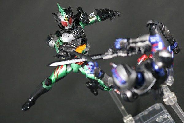 S.H.フィギュアーツ　仮面ライダーアマゾン ニューオメガ　レビュー　アクション 