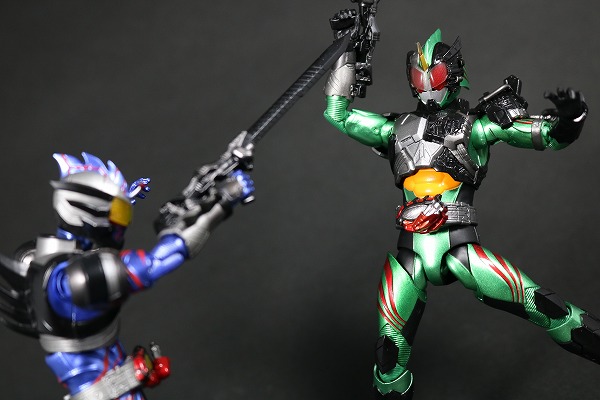 S.H.フィギュアーツ　仮面ライダーアマゾン ニューオメガ　レビュー　アクション 