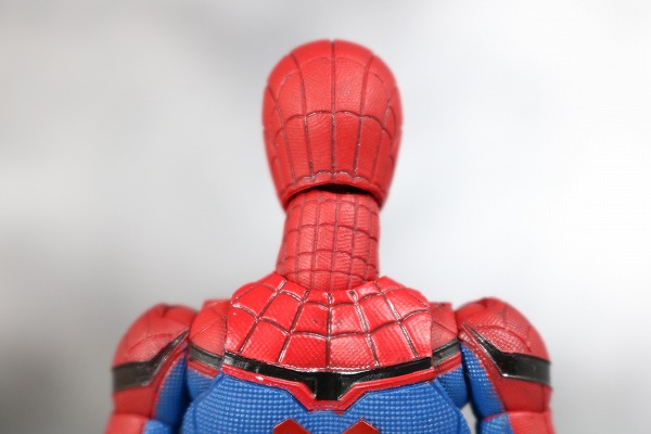 MAFEX　スパイダーマン　ホームカミング　レビュー　全身