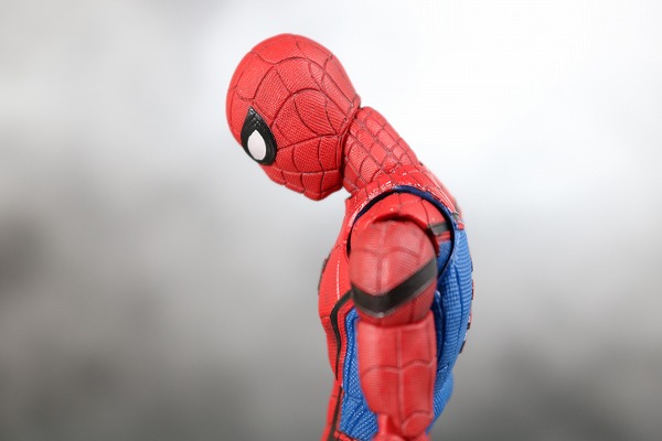 MAFEX　スパイダーマン　ホームカミング　レビュー　可動 