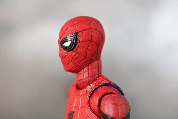 MAFEX　スパイダーマン　ホームカミング　レビュー　付属品 