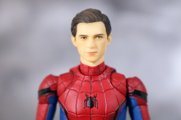 MAFEX　スパイダーマン　ホームカミング　レビュー　付属品 