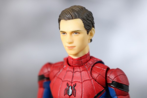 MAFEX　スパイダーマン　ホームカミング　レビュー　付属品 