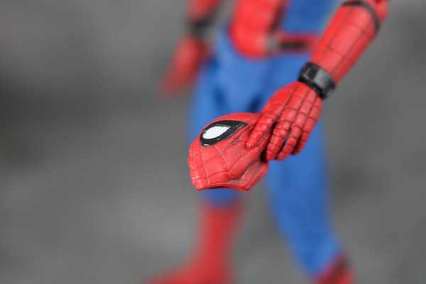 MAFEX　スパイダーマン　ホームカミング　レビュー　付属品 