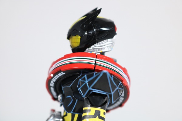 S.H.フィギュアーツ　仮面ライダードライブ　タイプスペシャル　レビュー　全身