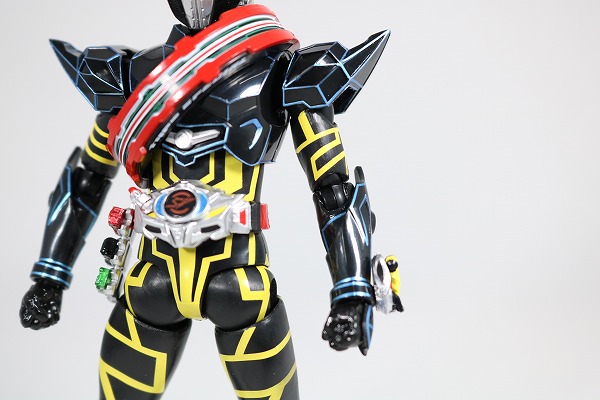 S.H.フィギュアーツ　仮面ライダードライブ　タイプスペシャル　レビュー　全身