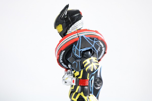 S.H.フィギュアーツ　仮面ライダードライブ　タイプスペシャル　レビュー　可動