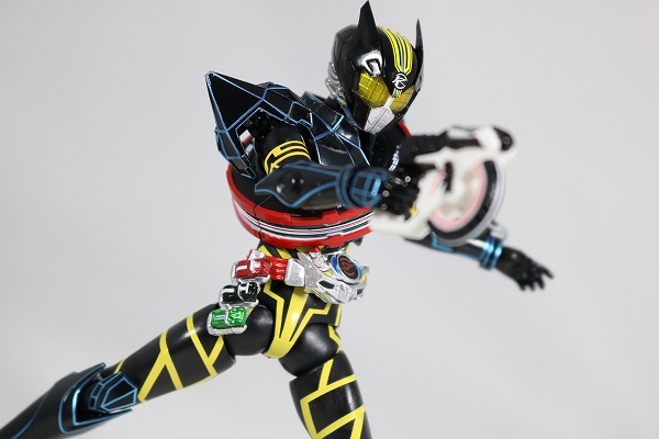 S.H.フィギュアーツ　仮面ライダードライブ　タイプスペシャル　レビュー　アクション 