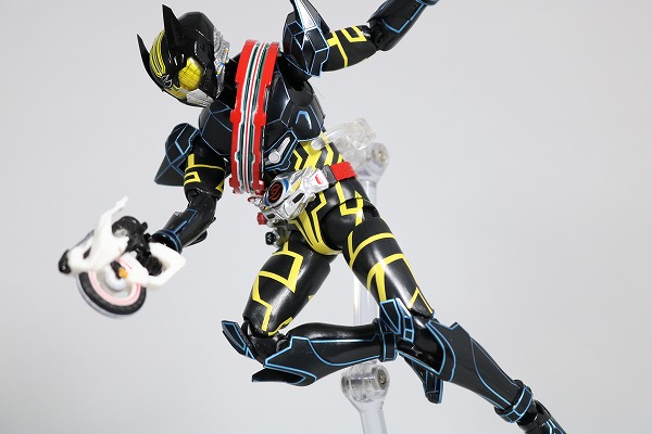 S.H.フィギュアーツ　仮面ライダードライブ　タイプスペシャル　レビュー　アクション 