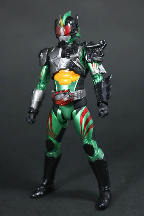 S.H.フィギュアーツ　仮面ライダーアマゾン ニューオメガ　レビュー　全身