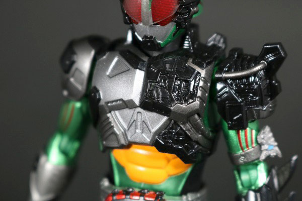 S.H.フィギュアーツ　仮面ライダーアマゾン ニューオメガ　レビュー　全身