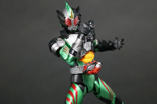 S.H.フィギュアーツ　仮面ライダーアマゾン ニューオメガ　レビュー　アクション 