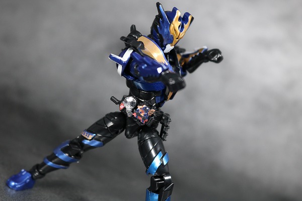 創動　仮面ライダービルド　BUILD3　仮面ライダークローズ　アクション　レビュー 