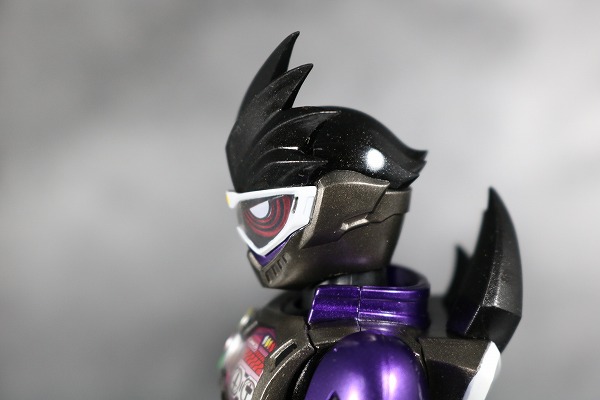 S.H.フィギュアーツ　仮面ライダーゲンム　アクションゲーマー　レベル2　スポーツゲーマ　レビュー　全身