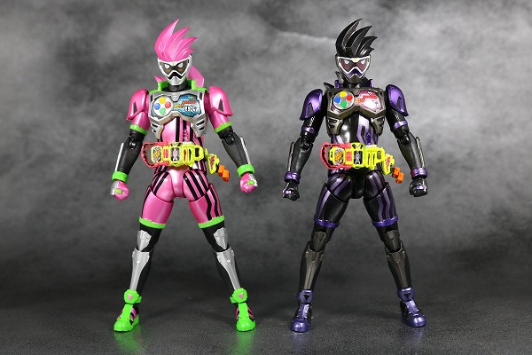 S.H.フィギュアーツ　仮面ライダーゲンム　アクションゲーマー　レベル2　スポーツゲーマ　レビュー　全身