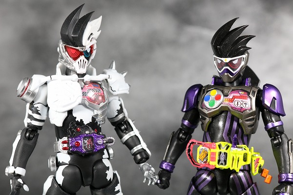 S.H.フィギュアーツ　仮面ライダーゲンム　アクションゲーマー　レベル2　スポーツゲーマ　レビュー　全身