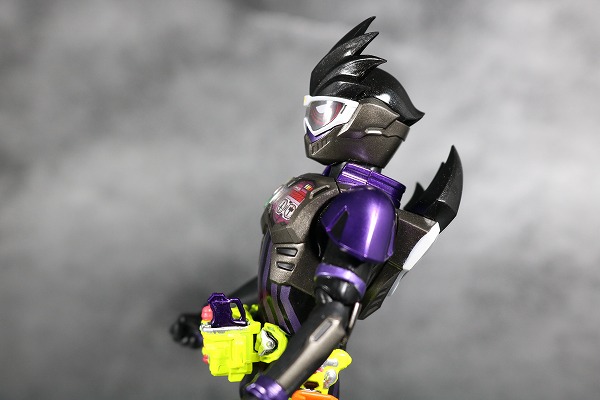 S.H.フィギュアーツ　仮面ライダーゲンム　アクションゲーマー　レベル2　スポーツゲーマ　レビュー　可動 