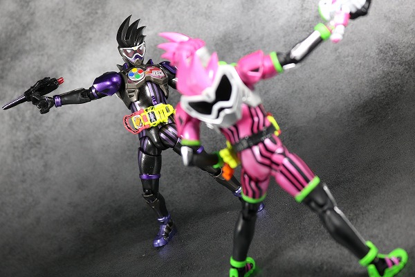 S.H.フィギュアーツ　仮面ライダーゲンム　アクションゲーマー　レベル2　スポーツゲーマ　レビュー　アクション 