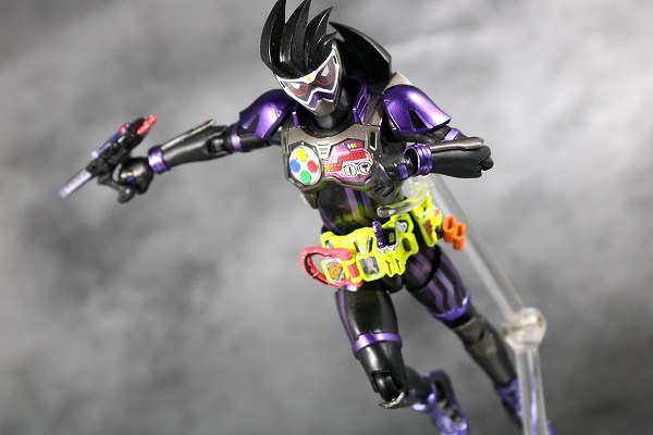 S.H.フィギュアーツ　仮面ライダーゲンム　アクションゲーマー　レベル2　スポーツゲーマ　レビュー　アクション 