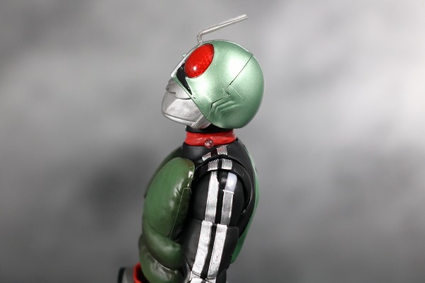 S.H.フィギュアーツ　仮面ライダー新1号　真骨彫製法　レビュー　可動