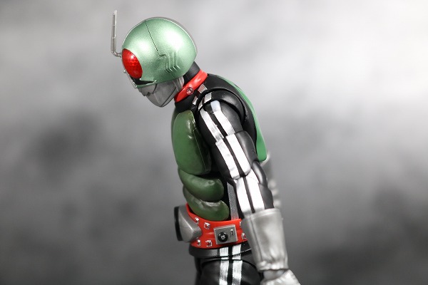 S.H.フィギュアーツ　仮面ライダー新1号　真骨彫製法　レビュー　可動