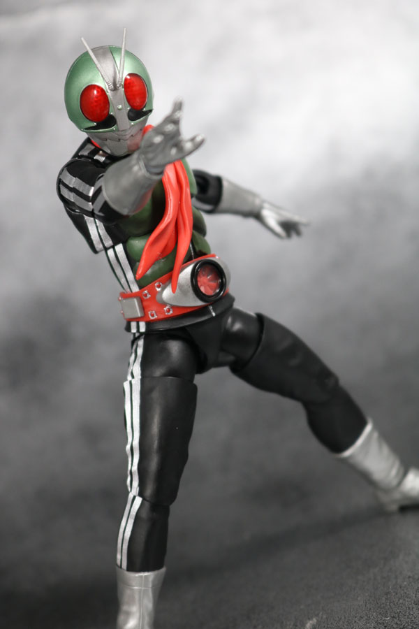 S.H.フィギュアーツ　仮面ライダー新1号　真骨彫製法　レビュー　アクション 