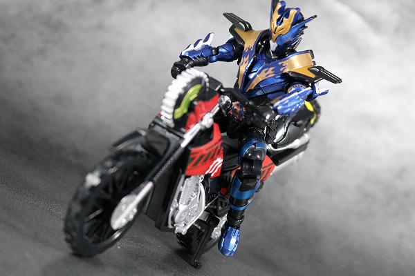 創動　仮面ライダービルド　BUILD4　マシンビルダー　アクション　レビュー 