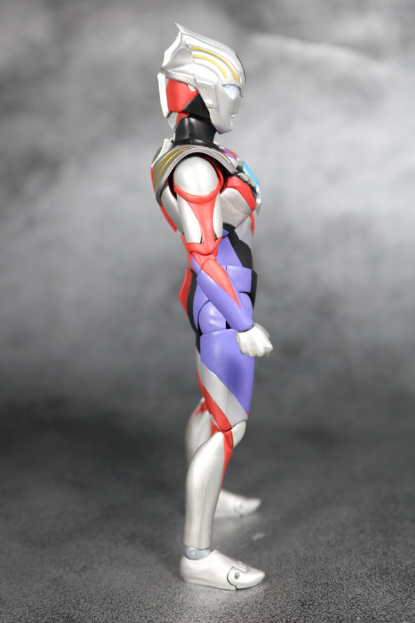 S.H.フィギュアーツ　ウルトラマンオーブ　スペシウムゼペリオン　レビュー　全身