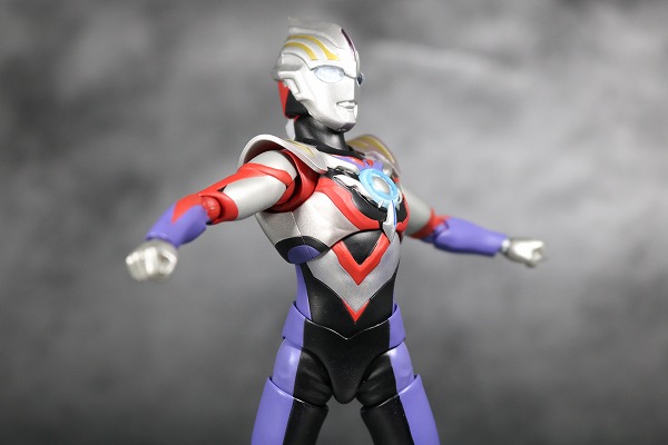 S.H.フィギュアーツ　ウルトラマンオーブ　スペシウムゼペリオン　レビュー　可動 