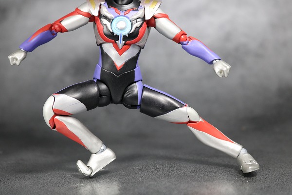 S.H.フィギュアーツ　ウルトラマンオーブ　スペシウムゼペリオン　レビュー　可動 