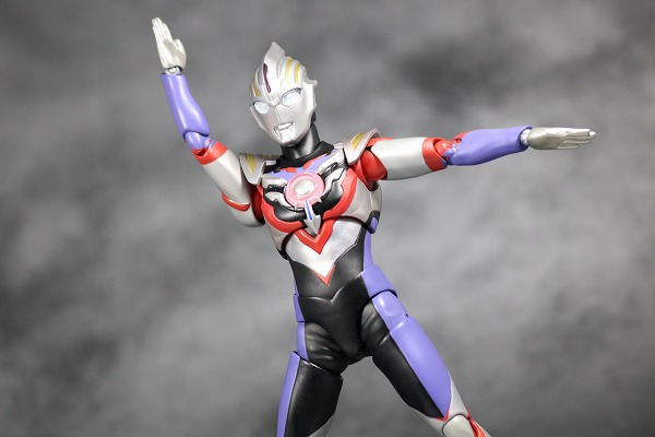 S.H.フィギュアーツ　ウルトラマンオーブ　スペシウムゼペリオン　レビュー　アクション 