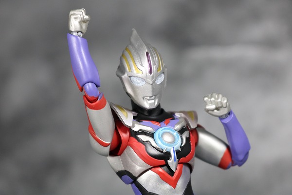 S.H.フィギュアーツ　ウルトラマンオーブ スペシウムゼペリオン　レビュー