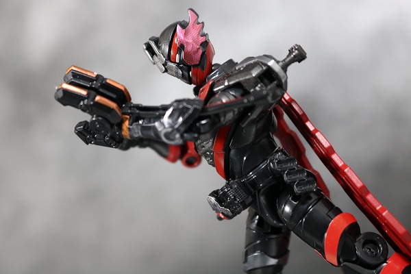 創動　仮面ライダービルド　BUILD5　フェニックスロボ　アクション　レビュー 