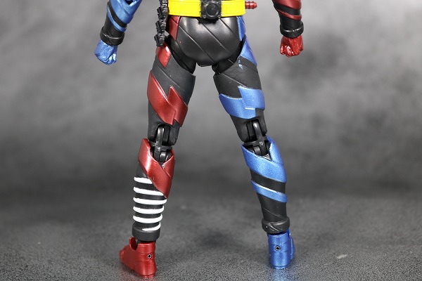 S.H.フィギュアーツ　仮面ライダービルド　ラビットタンク　フォーム　レビュー　全身