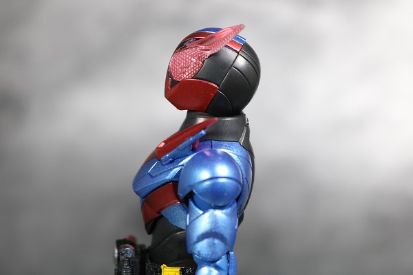 S.H.フィギュアーツ　仮面ライダービルド　ラビットタンク　フォーム　レビュー　可動