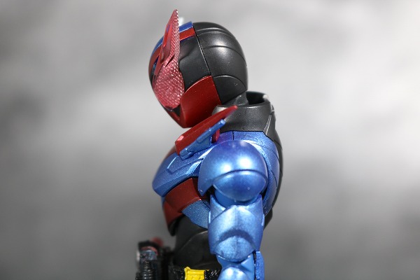 S.H.フィギュアーツ　仮面ライダービルド　ラビットタンク　フォーム　レビュー　可動 