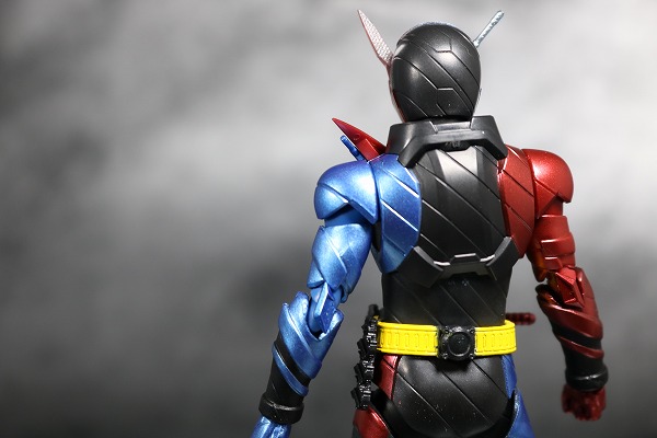 S.H.フィギュアーツ　仮面ライダービルド　ラビットタンク　フォーム　レビュー　アクション