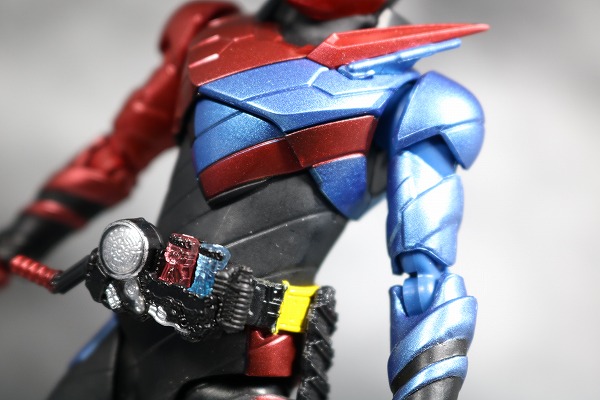 S.H.フィギュアーツ　仮面ライダービルド　ラビットタンク　フォーム　レビュー　アクション