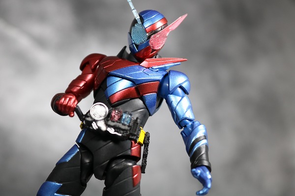 S.H.フィギュアーツ　仮面ライダービルド　ラビットタンク　フォーム　レビュー　アクション