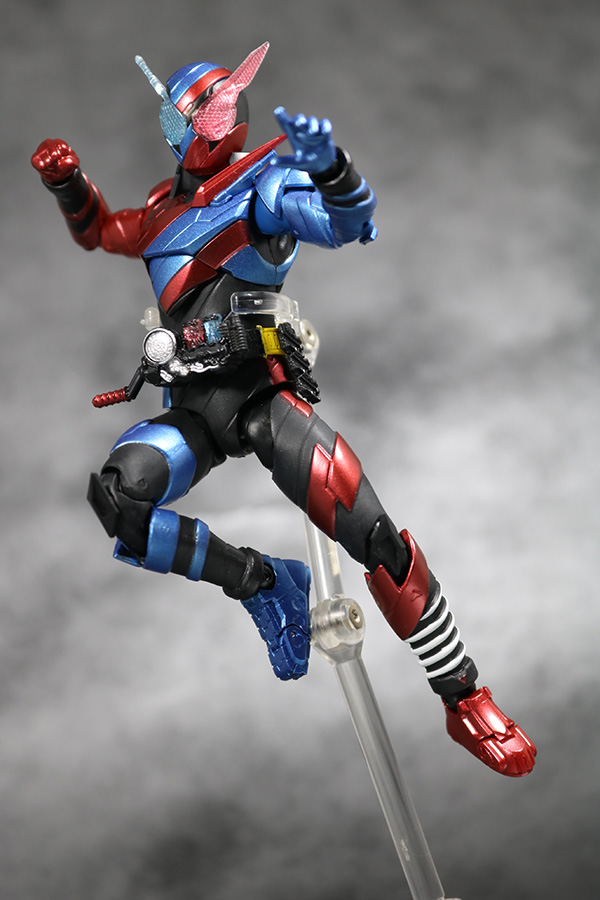 S.H.フィギュアーツ　仮面ライダービルド　ラビットタンク　フォーム　レビュー　アクション